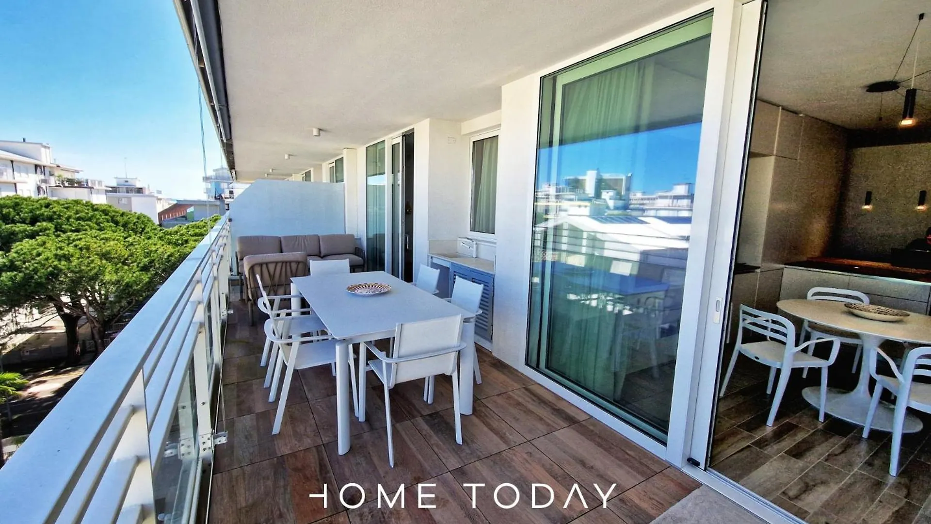 Ht - Luxury Apartment At Palm Beach Jesolo location