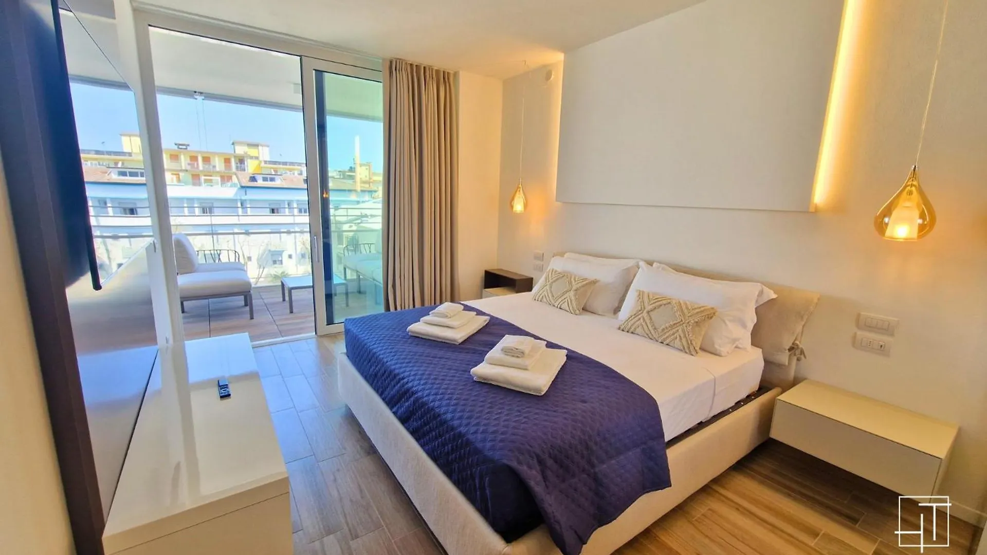 Ht - Luxury Apartment At Palm Beach Jesolo
