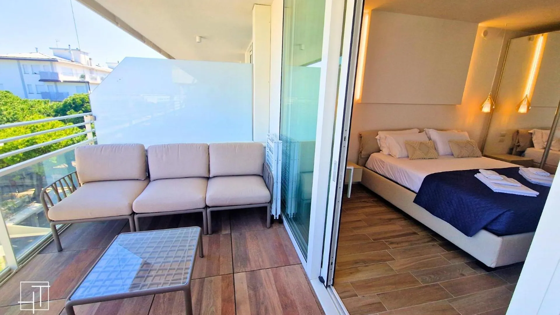 Ht - Luxury Apartment At Palm Beach Jesolo Italy