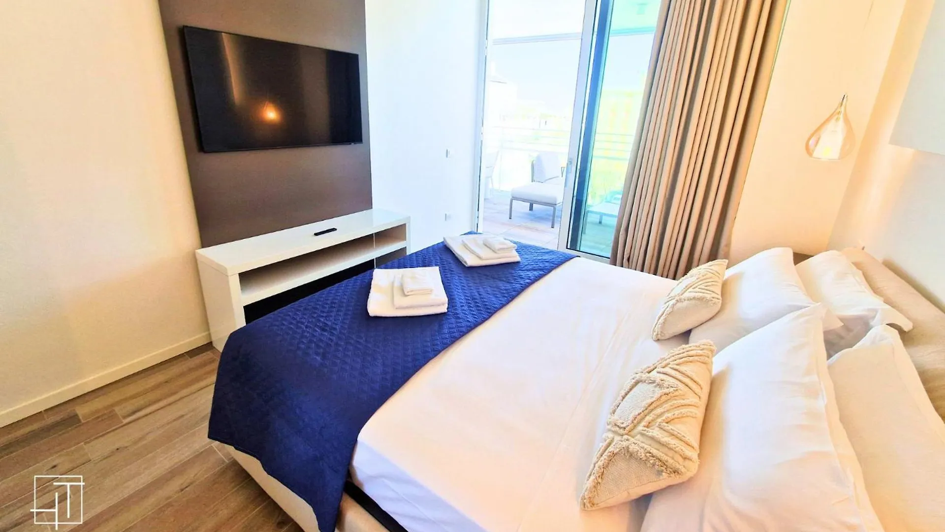 Ht - Luxury Apartment At Palm Beach Jesolo